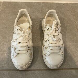 Louis Vuitton Timeout Gold Initial Sneakers